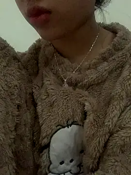 Nguyenha11 online show from 01-08-26, 09:44