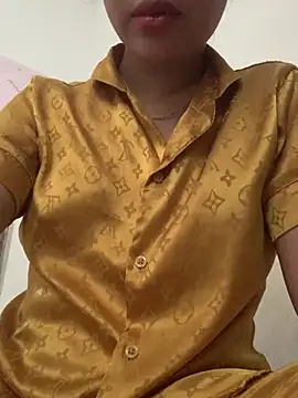 Nguyenha11 online show from 07-25-26, 02:09