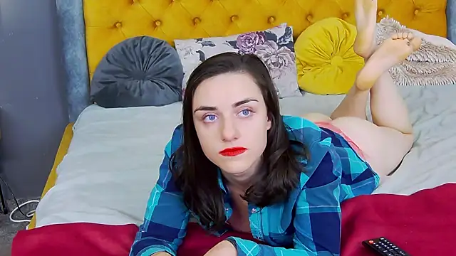 Jessica White  online show from 10-01-25, 04:07