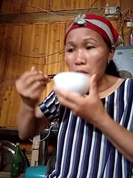 TinTin321 online show from 10-21-25, 12:22