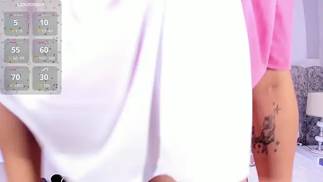 azaharaaa  online show from 07-06-26, 11:40