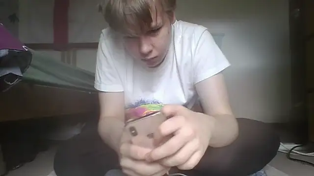 Snapshot of TomasCramp chatting on 03-24-26, 02:22 TomasCramp online show from 03-24-26, 02:22