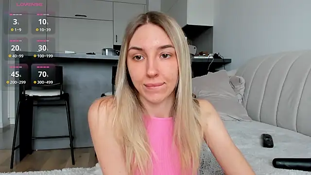 Snapshot of Sunny_Rina_ chatting on 02-05-26, 09:03 Sunny Rina online show from 02-05-26, 09:03