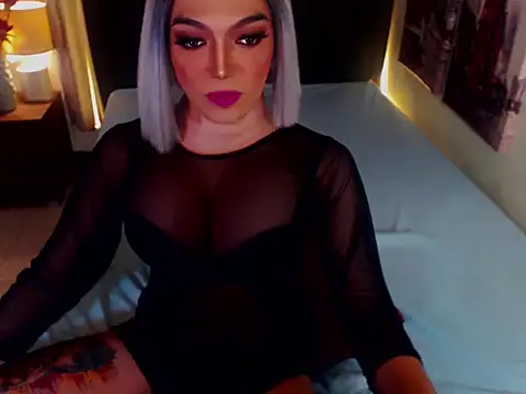 Snapshot of OhhMyV3nus chatting on 09-27-25, 06:40 OhhMyV3nus online show from 09-27-25, 06:40