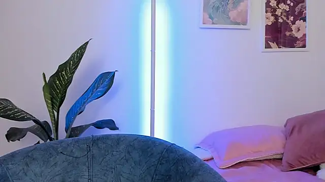 canelleGarces online show from 04-24-26, 12:35