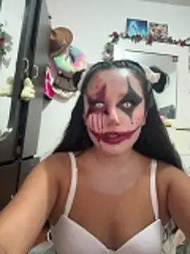 Snapshot of saranghae_ chatting on 10-31-25, 11:17 saranghae online show from 10-31-25, 11:17