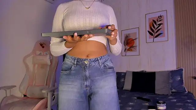 Ayleen Dunkan online show from 10-25-25, 12:34