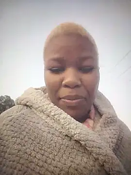 Snapshot of Seductive_Yellow_Titties chatting on 09-11-25, 04:45 Seductive Yellow Titties online show from 09-11-25, 04:45