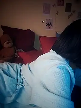 Snapshot of Seductive_Yellow_Titties chatting on 09-12-25, 01:00 Seductive Yellow Titties online show from 09-12-25, 01:00