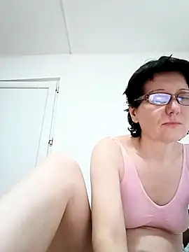 Vera Elle online show from 11-30-25, 05:50