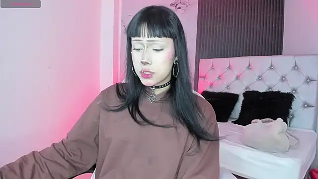 Snapshot of chloesagee chatting on 10-26-25, 10:36 chloesagee online show from 10-26-25, 10:36