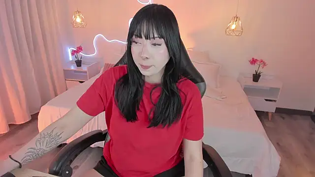 Snapshot of Noahcryptic chatting on 11-12-25, 05:19 Noahcryptic online show from 11-12-25, 05:19