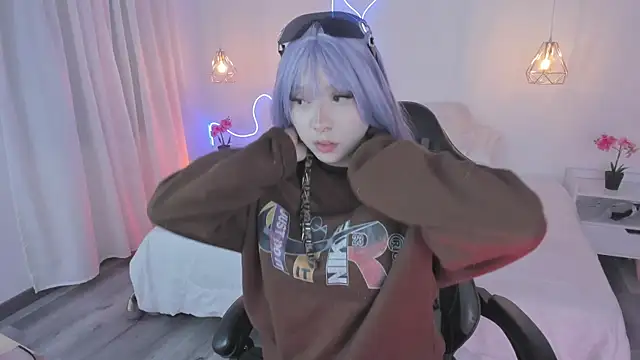 Snapshot of Noahcryptic chatting on 11-19-25, 06:24 Noahcryptic online show from 11-19-25, 06:24