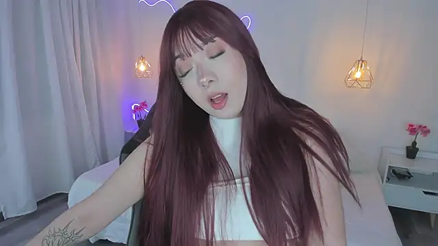 Snapshot of Noahcryptic chatting on 12-01-25, 05:56 Noahcryptic online show from 12-01-25, 05:56