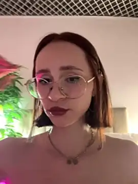Snapshot of MartaBrent chatting on 06-15-26, 05:04 MartaBrent online show from 06-15-26, 05:04