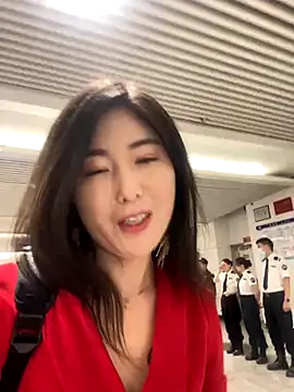 Snapshot of xtt1689999 chatting on 09-10-25, 12:32 xtt1689999 online show from 09-10-25, 12:32