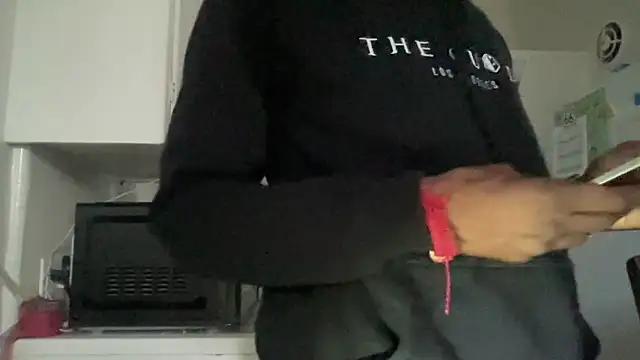 Snapshot of BBCGottii chatting on 09-11-25, 02:28 BBCGottii online show from 09-11-25, 02:28