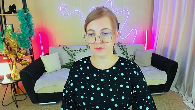 YourUniverser online show from 11-18-25, 09:14