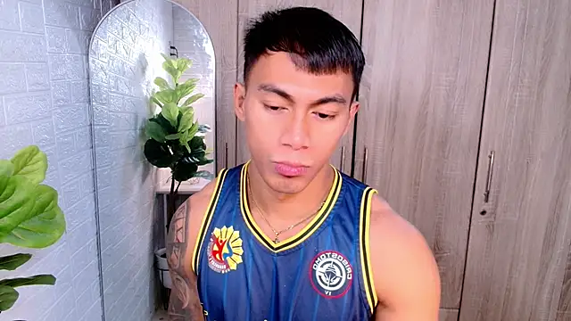 PinooyMilker online show from 10-14-25, 03:07