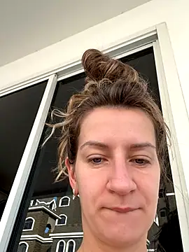 EvvaMur online show from 11-15-25, 01:36