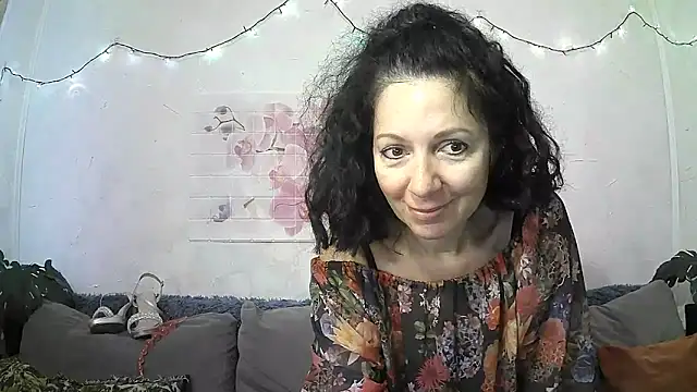 ValleriWind online show from 05-14-26, 01:56