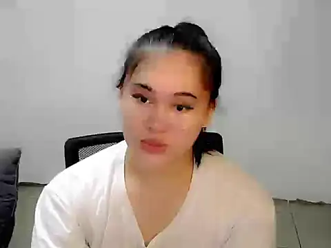 Snapshot of Annierose_ts chatting on 11-04-25, 06:40 Annierose ts online show from 11-04-25, 06:40