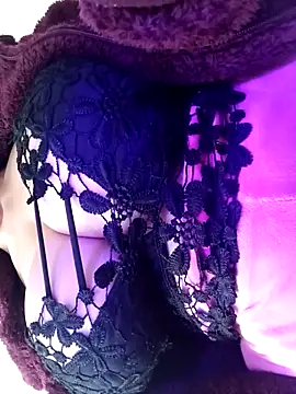 Snapshot of Minoch-arab chatting on 03-27-26, 11:43 Minoch-arab online show from 03-27-26, 11:43