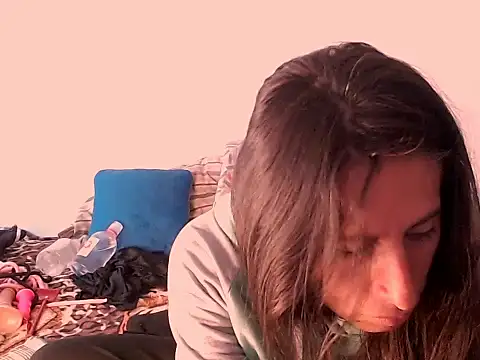 Snapshot of NathaSlave chatting on 11-08-25, 09:13 NathaSlave online show from 11-08-25, 09:13