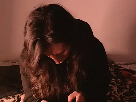 Snapshot of NathaSlave chatting on 11-11-25, 08:14 NathaSlave online show from 11-11-25, 08:14