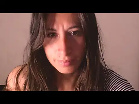 Snapshot of NathaSlave chatting on 02-08-26, 08:40 NathaSlave online show from 02-08-26, 08:40