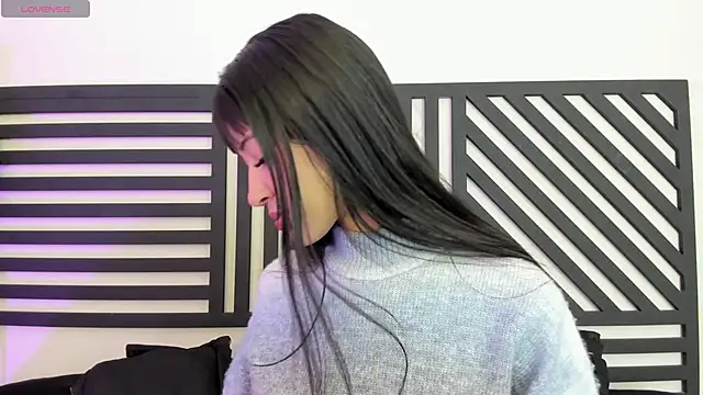 Snapshot of princess_ivy_ chatting on 09-19-25, 12:50 princess ivy  online show from 09-19-25, 12:50