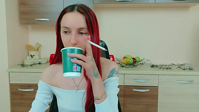 Julia Jae online show from 04-18-26, 05:44