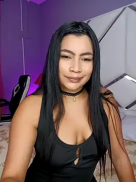 Snapshot of LunaaRosse chatting on 09-17-25, 09:38 LunaaRosse online show from 09-17-25, 09:38