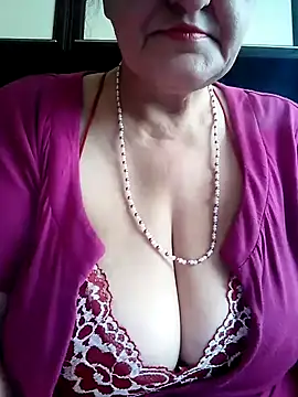 Snapshot of Troiavaca chatting on 01-17-26, 09:58 Troiavaca online show from 01-17-26, 09:58