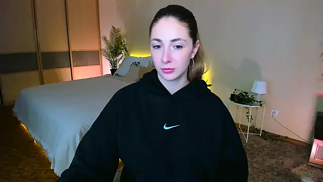 SensitiveSooul online show from 10-08-25, 05:43