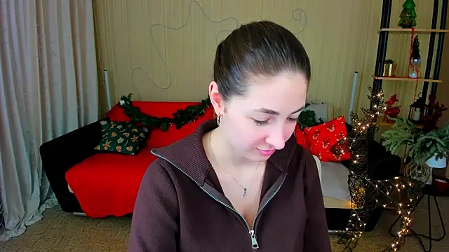 Snapshot of SensitiveSooul chatting on 12-15-25, 08:13 SensitiveSooul online show from 12-15-25, 08:13