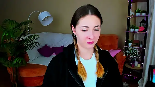 Snapshot of SensitiveSooul chatting on 01-15-26, 11:37 SensitiveSooul online show from 01-15-26, 11:37