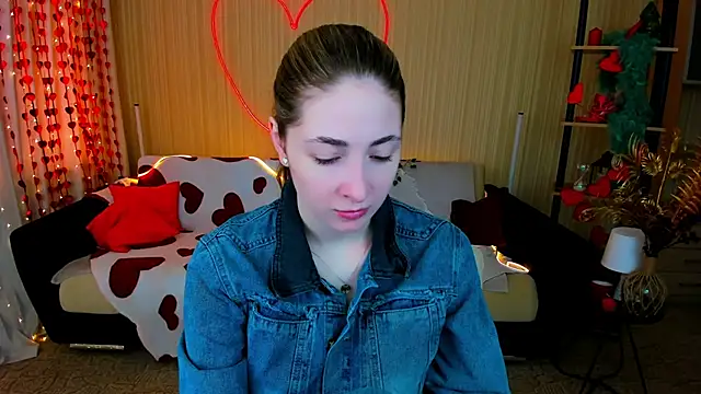 Snapshot of SensitiveSooul chatting on 02-17-26, 11:18 SensitiveSooul online show from 02-17-26, 11:18