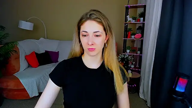 Snapshot of SensitiveSooul chatting on 03-11-26, 11:27 SensitiveSooul online show from 03-11-26, 11:27