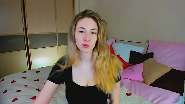 Snapshot of SensitiveSooul chatting on 03-13-26, 11:28 SensitiveSooul online show from 03-13-26, 11:28