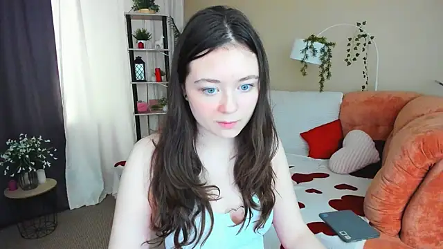 AlluringLookk online show from 06-19-26, 09:13