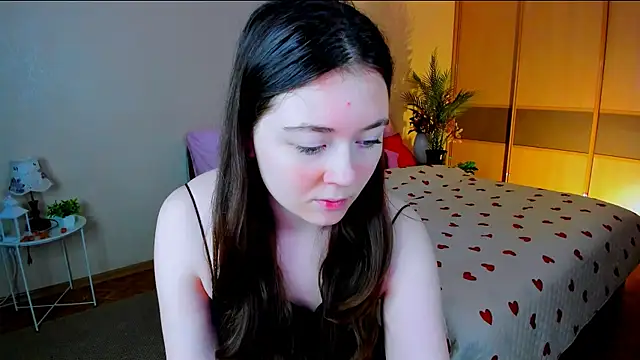 AlluringLookk online show from 07-13-26, 11:02
