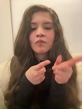 Emilyybennet  online show from 05-02-26, 01:10