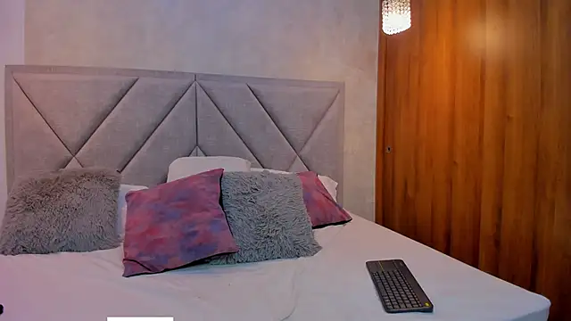 Snapshot of Im_Manu chatting on 02-06-26, 12:52 Im Manu online show from 02-06-26, 12:52