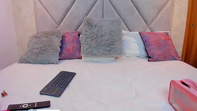 Snapshot of Im_Manu chatting on 03-05-26, 11:28 Im Manu online show from 03-05-26, 11:28