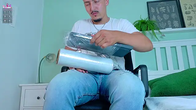 MrFox   online show from 09-27-25, 07:41