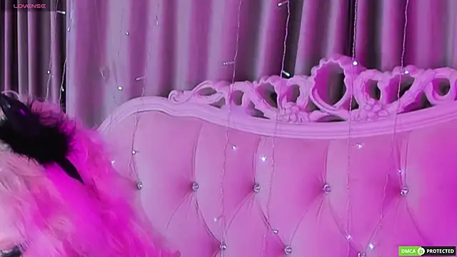 CarolLamb online show from 11-02-25, 06:43