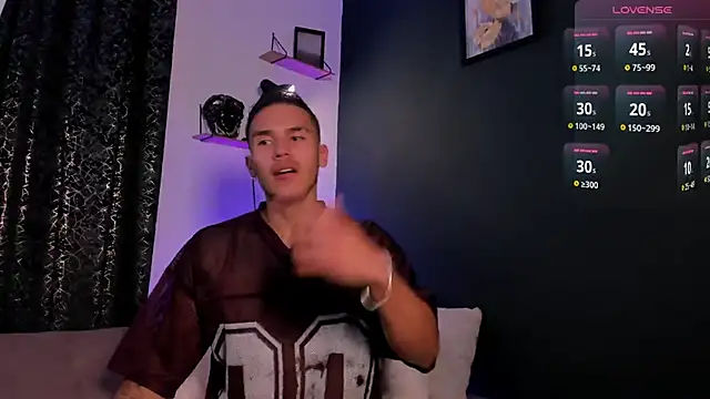 MarkSantozz online show from 03-10-26, 07:08