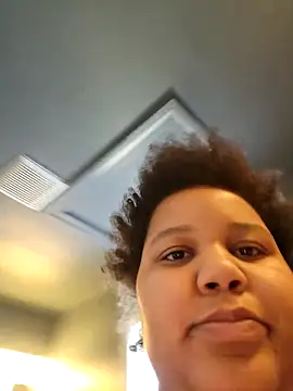 chocolate bella online show from 02-13-26, 01:18