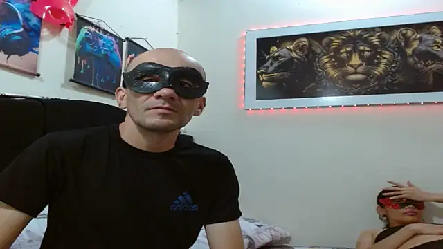 Snapshot of coplehot27 chatting on 06-18-26, 04:22 coplehot27 online show from 06-18-26, 04:22